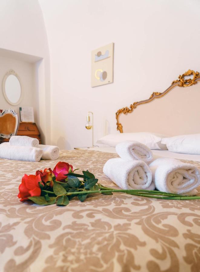 Corte Pietrantica - Charming Rooms & Suites Giovinazzo Kültér fotó