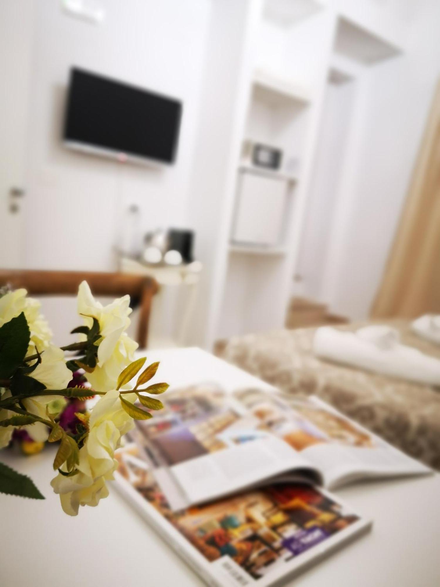 Corte Pietrantica - Charming Rooms & Suites Giovinazzo Szoba fotó