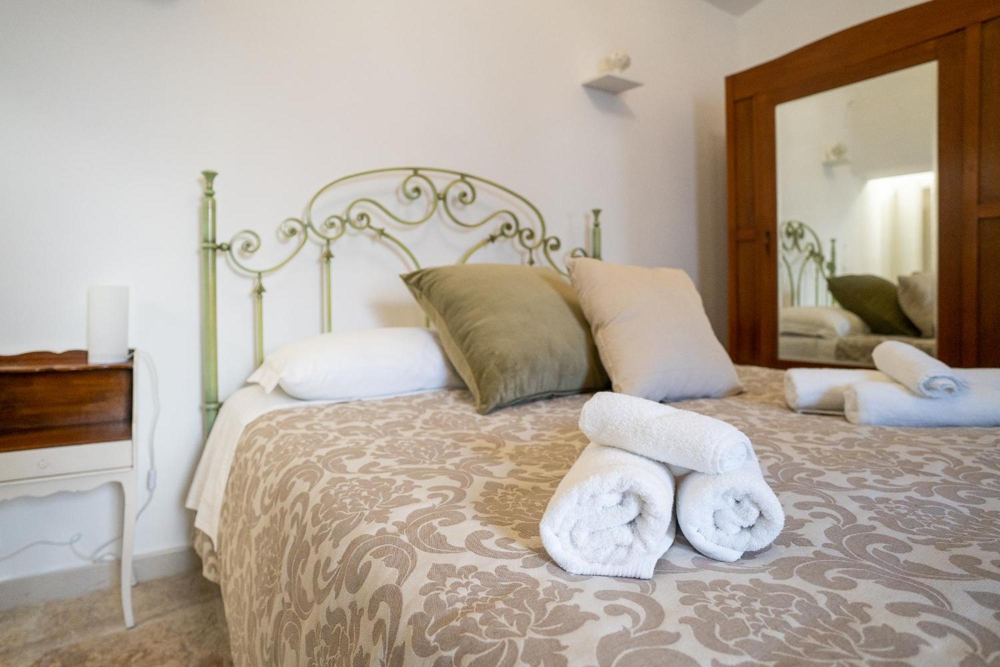 Corte Pietrantica - Charming Rooms & Suites Giovinazzo Szoba fotó